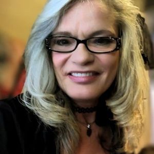 Meet your Posher, Shari